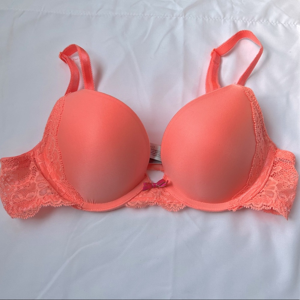 Victoria’s Secret dream angels push-up bra 34a